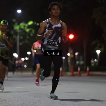 Runner Photo 6951425