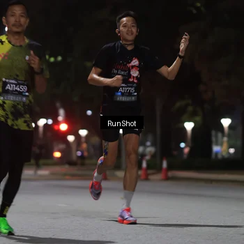 Runner Photo 6951428