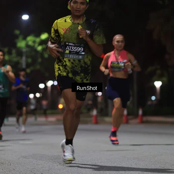 Runner Photo 6951437