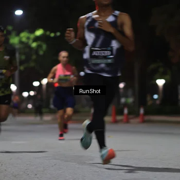 Runner Photo 6951441