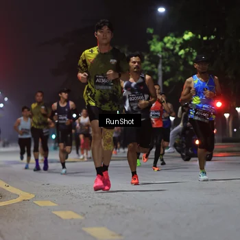 Runner Photo 6951459