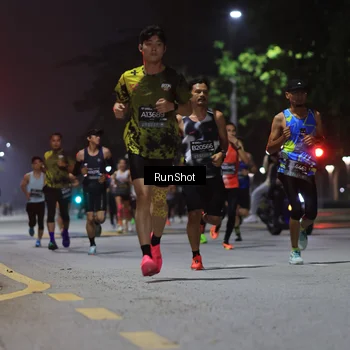 Runner Photo 6951460