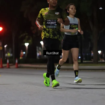 Runner Photo 6951501