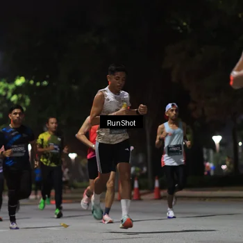 Runner Photo 6951535