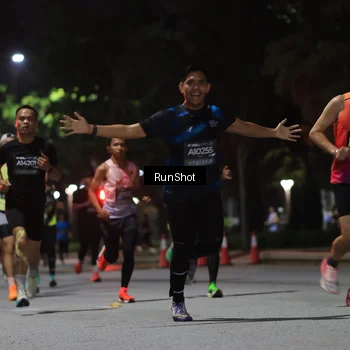 Runner Photo 6951542