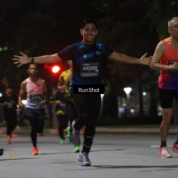 Runner Photo 6951554