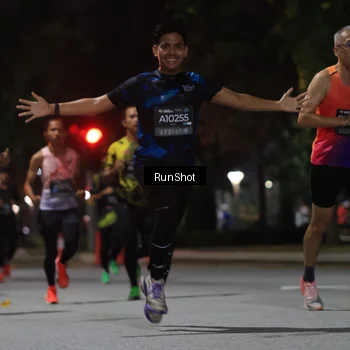 Runner Photo 6951556