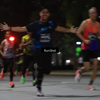 Runner Photo 6951561