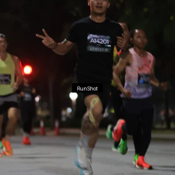 Runner Photo 6951564