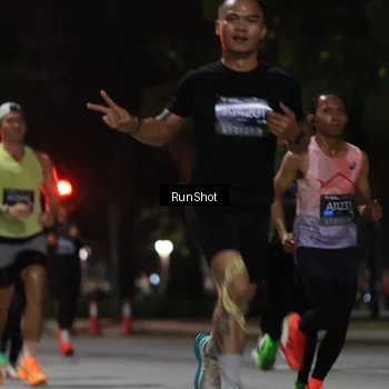Runner Photo 6951566