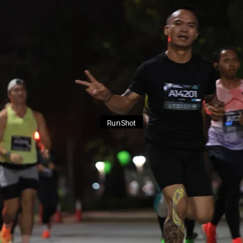 Runner Photo 6951569