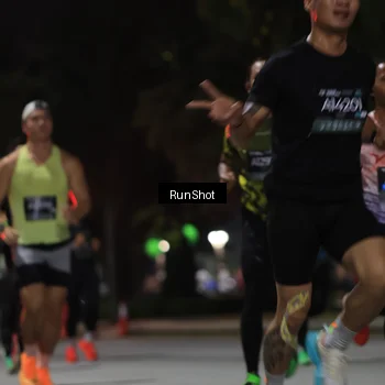Runner Photo 6951574
