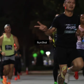 Runner Photo 6951576