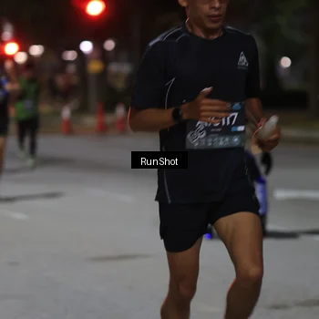 Runner Photo 6951593