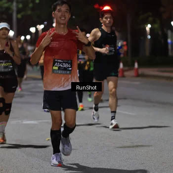 Runner Photo 6951599