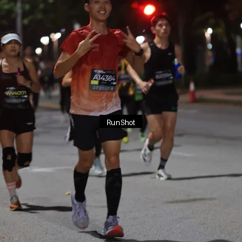 Runner Photo 6951602