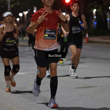 Runner Photo 6951603