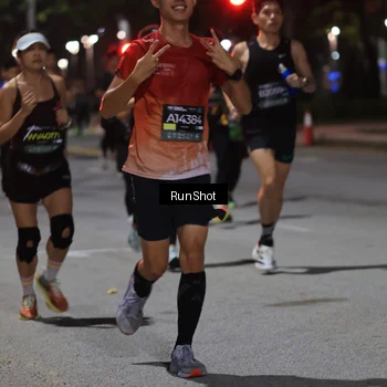 Runner Photo 6951605