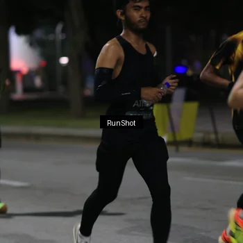 Runner Photo 6951629