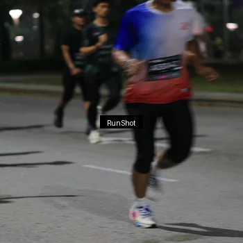 Runner Photo 6951636