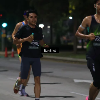 Runner Photo 6951662