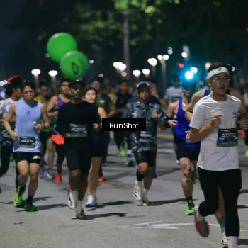 Runner Photo 6951683
