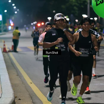 Runner Photo 6951711
