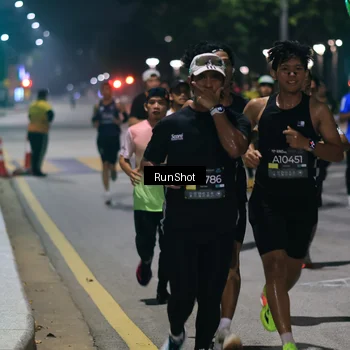 Runner Photo 6951716