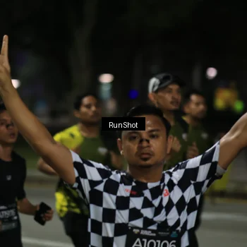 Runner Photo 6951744