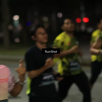 Runner Photo 6951758