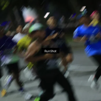 Runner Photo 6951767