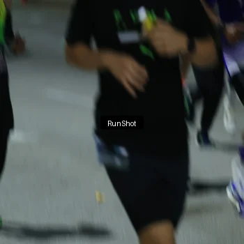 Runner Photo 6951773