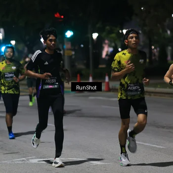 Runner Photo 6951786