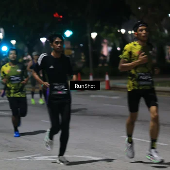 Runner Photo 6951789