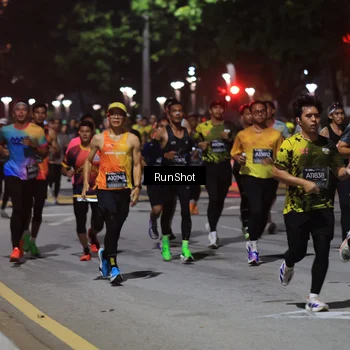 Runner Photo 6951853