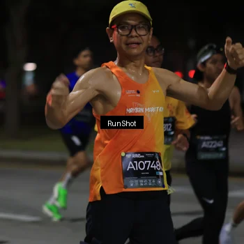 Runner Photo 6951863