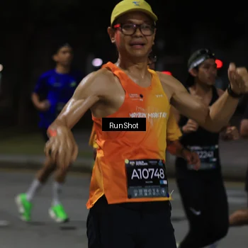 Runner Photo 6951865