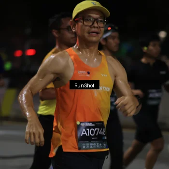 Runner Photo 6951871