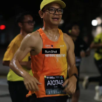 Runner Photo 6951875