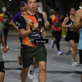 Runner Photo 6951921