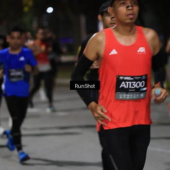 Runner Photo 6951923
