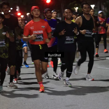 Runner Photo 6951944