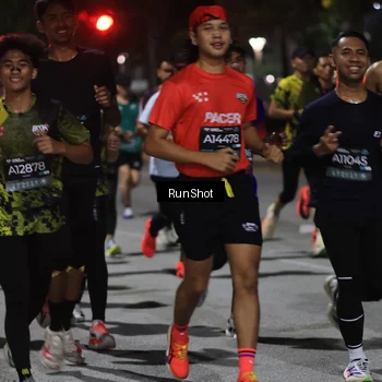 Runner Photo 6951954