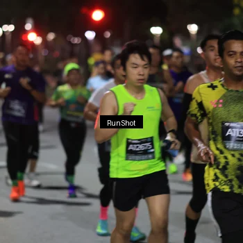 Runner Photo 6952001