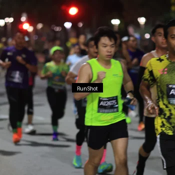 Runner Photo 6952003