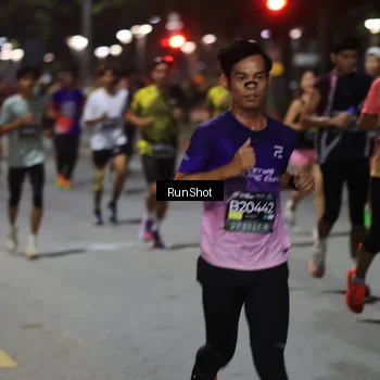 Runner Photo 6952103
