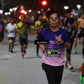 Runner Photo 6952105