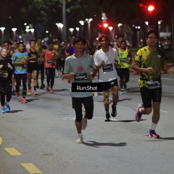 Runner Photo 6952111