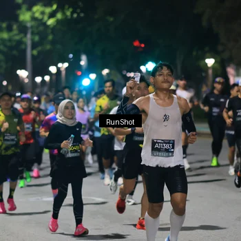 Runner Photo 6952136