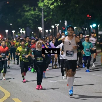 Runner Photo 6952137